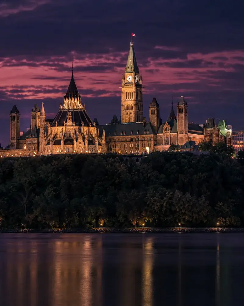 Parliament Hill and the Peace Tower in Ottawa at night